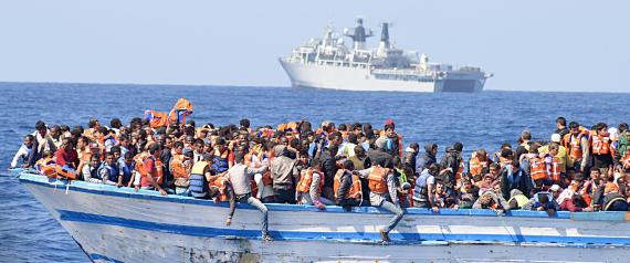 Barconi migranti dalla Libia